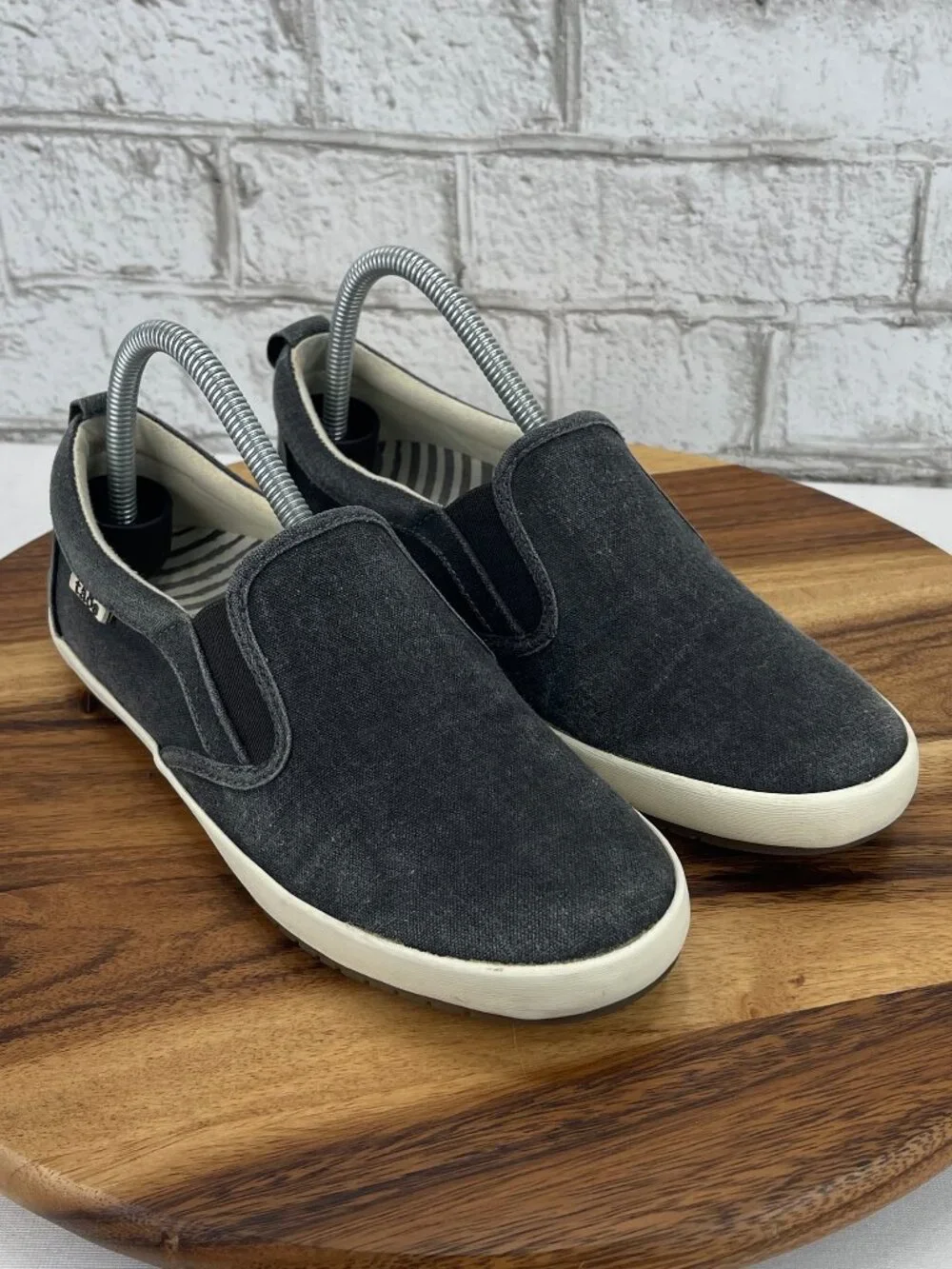 Taos Dandy Womens 8.5 Charcoal Gray Washed Canvas Slip On Comfort Shoes DND13455